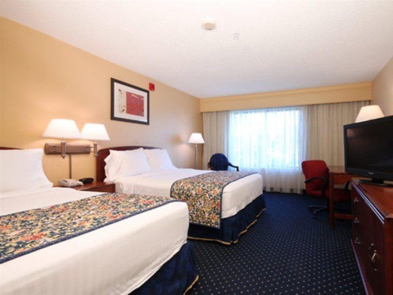 Radisson Hotel Houston Intercontinental Airport North Exterior photo